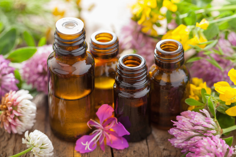 7 Essential Oils To Aid In Healthy Sleep