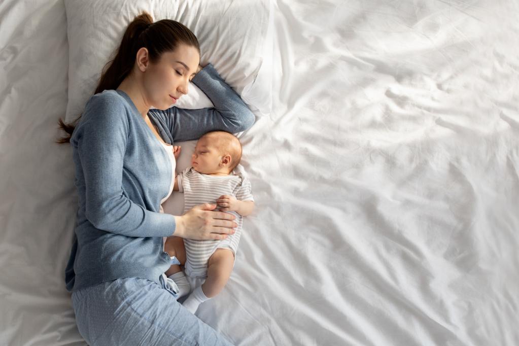 Co-sleeping with baby. 