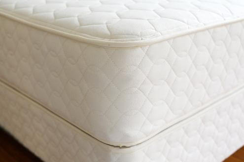 Morgan Latex And Innerspring Mattress Alternative. One Of The Best Mattresses For Elderly Seniors